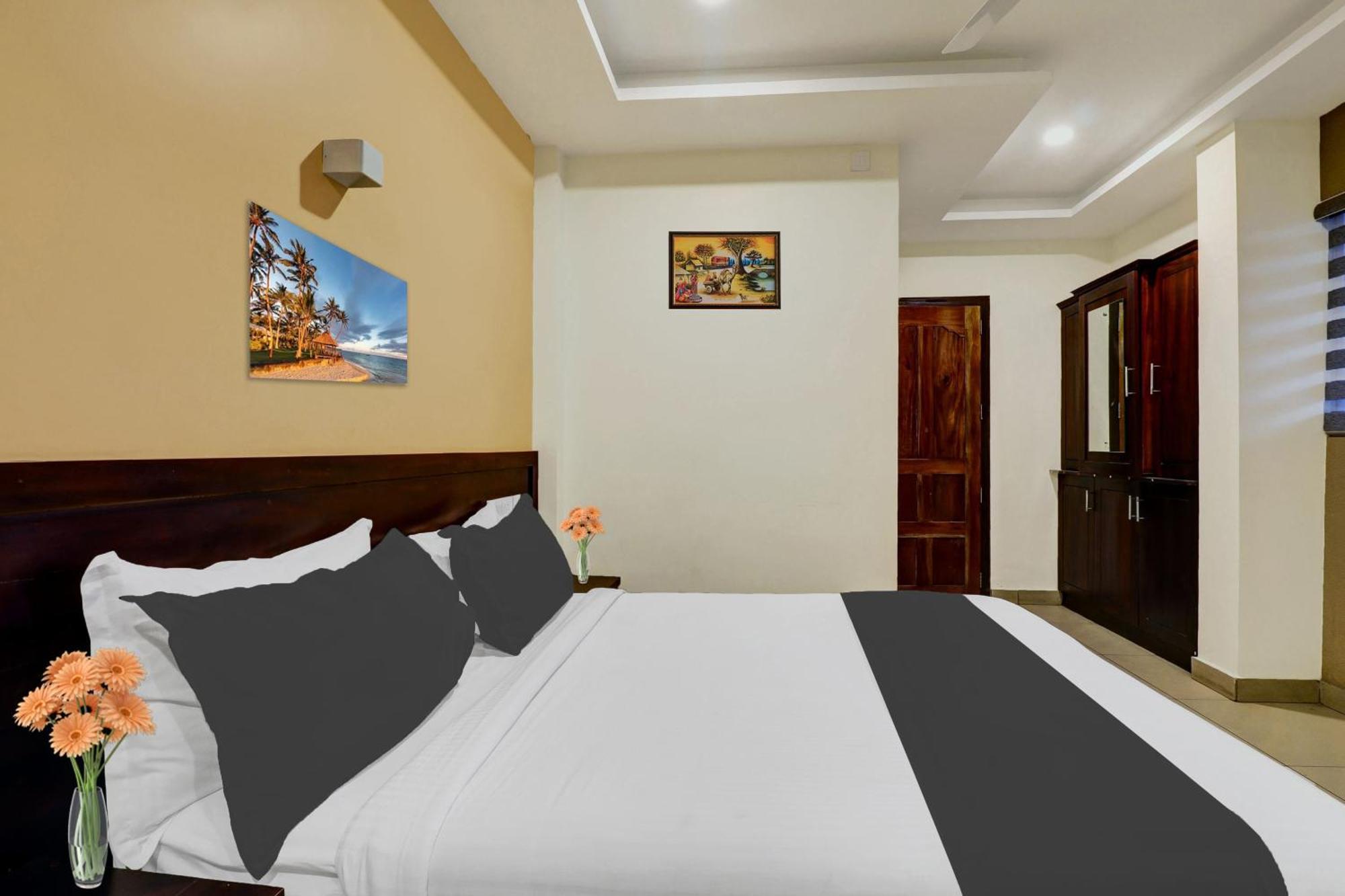 Super Hotel O Kattapana Kattappana Екстериор снимка