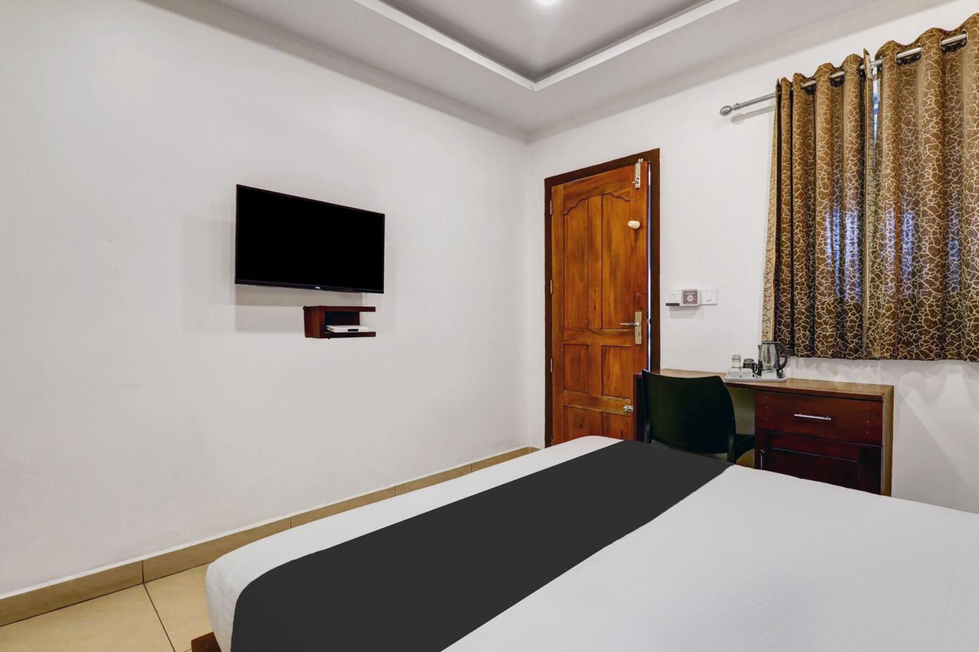 Super Hotel O Kattapana Kattappana Екстериор снимка