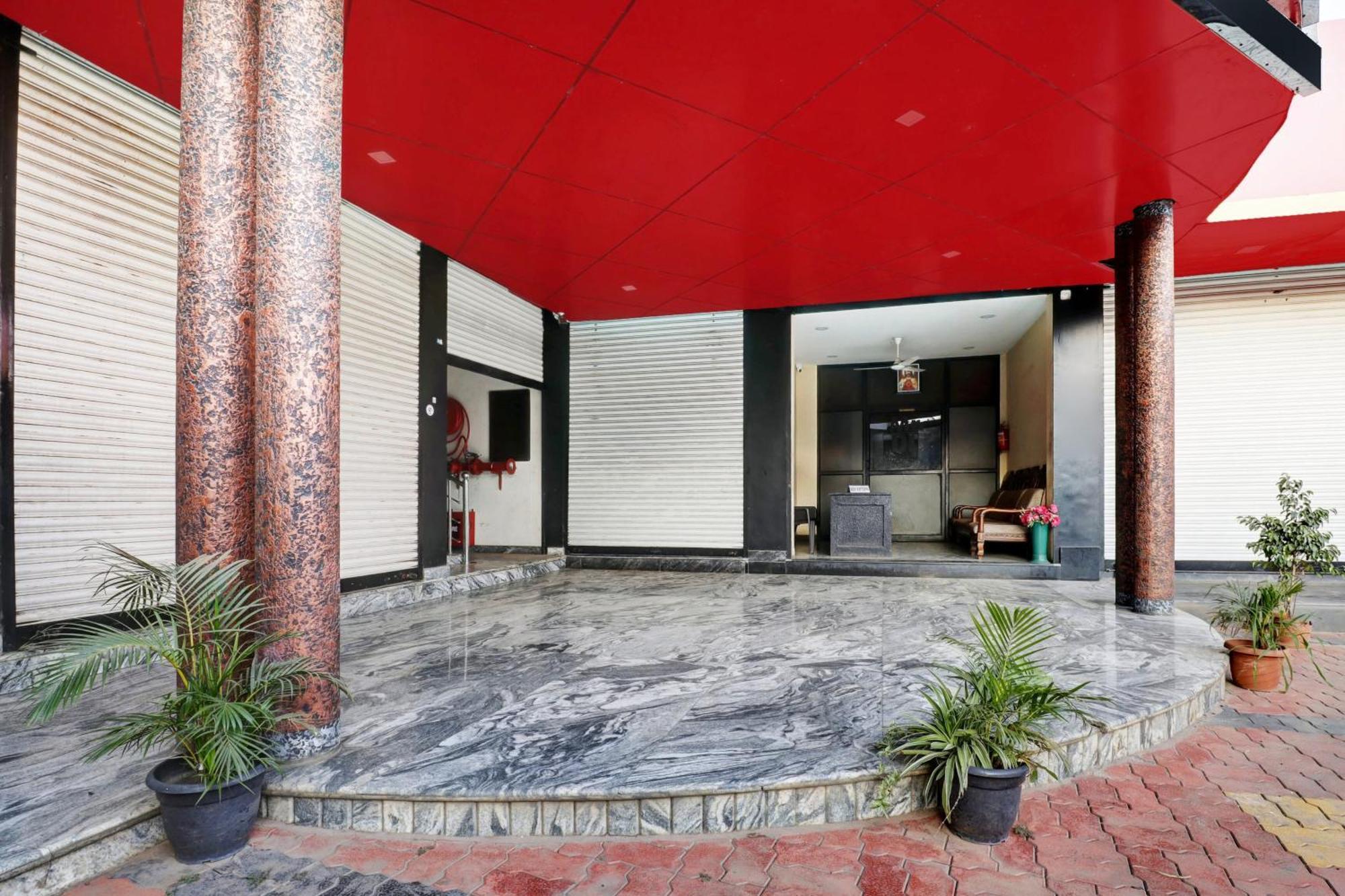 Super Hotel O Kattapana Kattappana Екстериор снимка